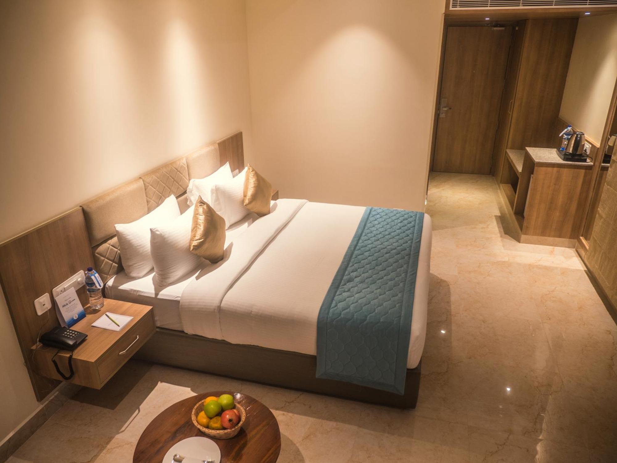 Misty Ocean - A Bergamont Group Of Hotel Kuilapalayam Exterior foto